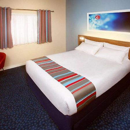Travelodge Cardiff M4 Buitenkant foto