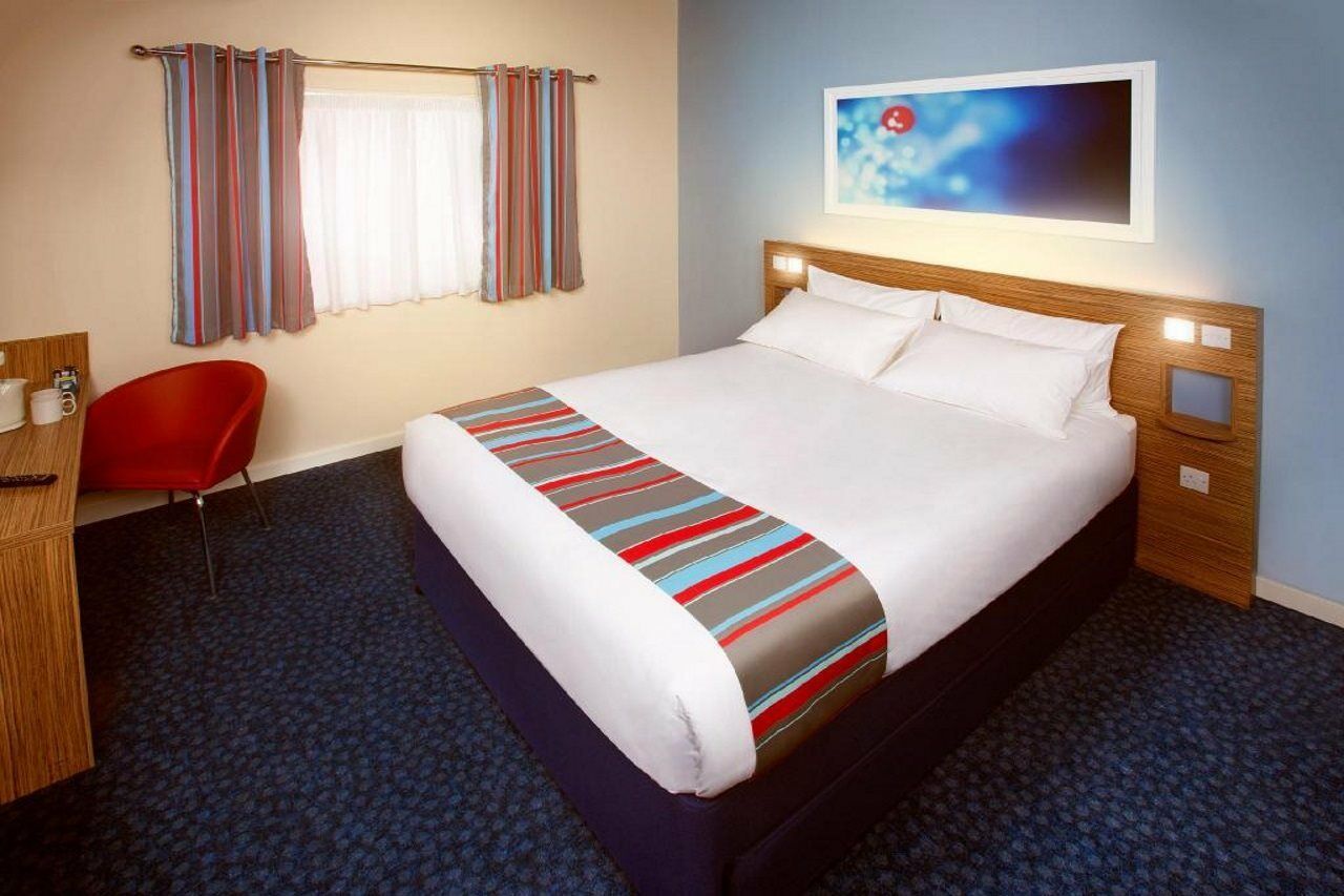 Travelodge Cardiff M4 Buitenkant foto